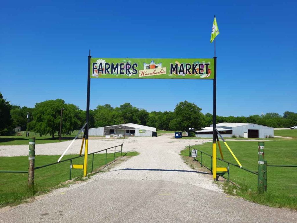Photo of front gate of Downtown Waxahachie Farmers Market in Waxahachie Texas
